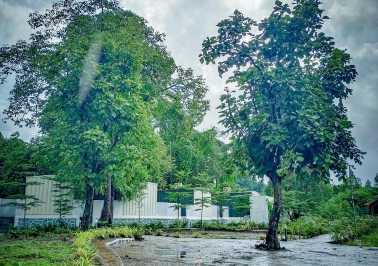 Grand Celebration Resort Neral Exterior foto